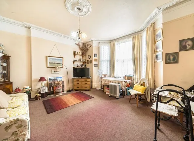Photo 3 — Longley Road, Tooting, SW17