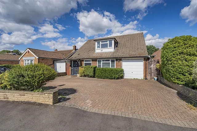 Ashridge Drive Bricket Wood, St. Albans, Hertfordshire AL2 3SH, photo 1