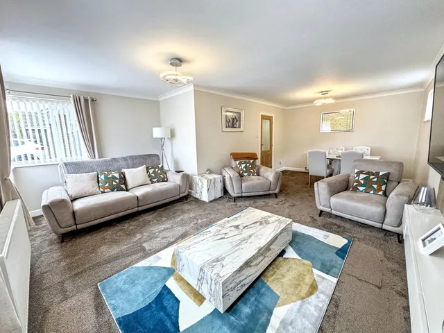 Photo 3 — Clwyd Parc, Kinmel Bay, Conwy, LL18 5EJ