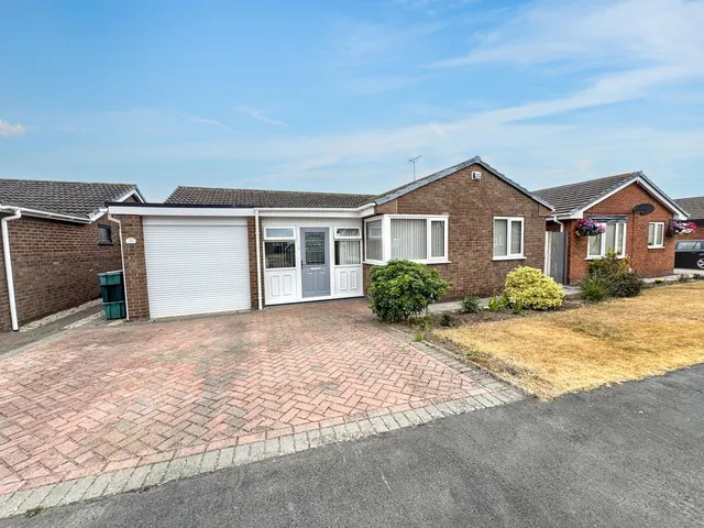 Clwyd Parc, Kinmel Bay, Conwy, LL18 5EJ, photo 1