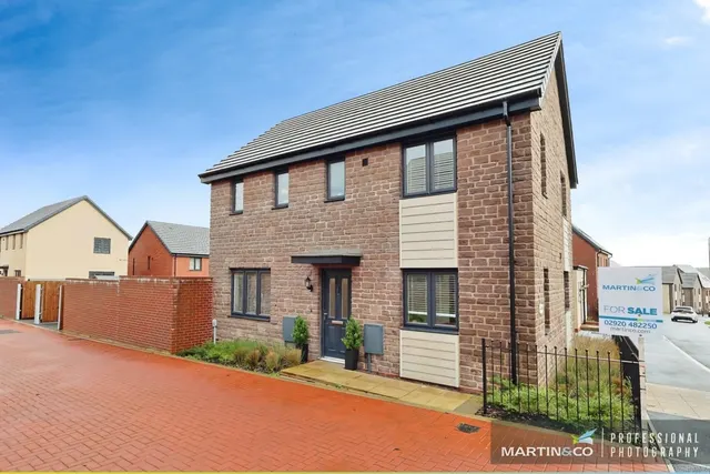 Church Road, St Edeyrns, photo 1