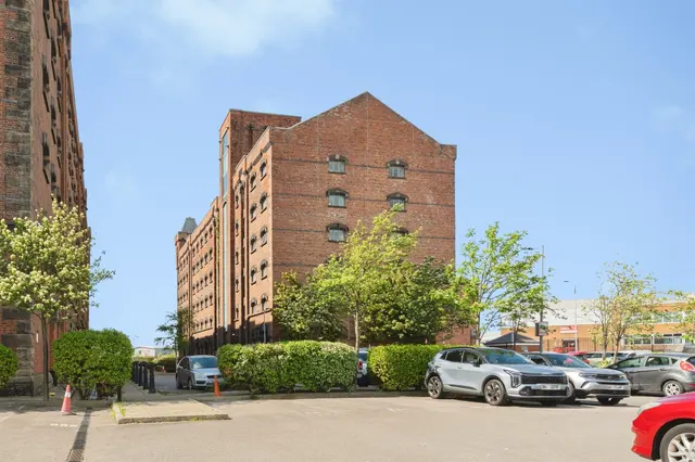 Dock Road, Birkenhead, photo 1