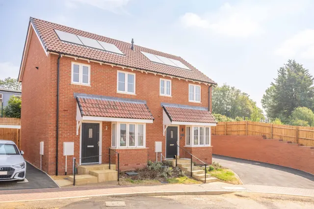 Cooper Close, Kettering, NN15, photo 1