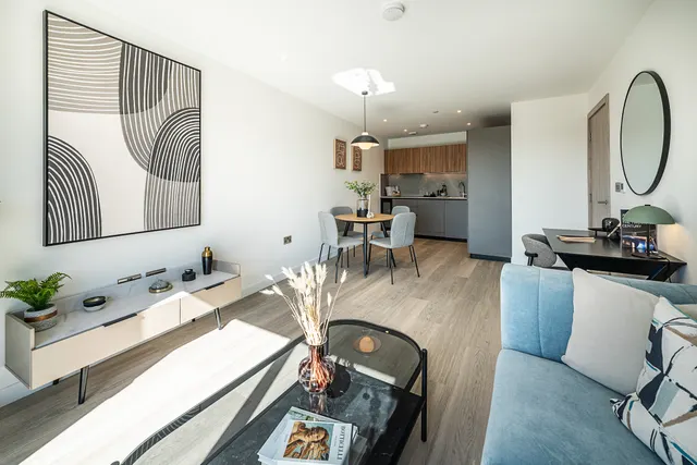 Horizon, Plough Road, London, SW11, photo 1