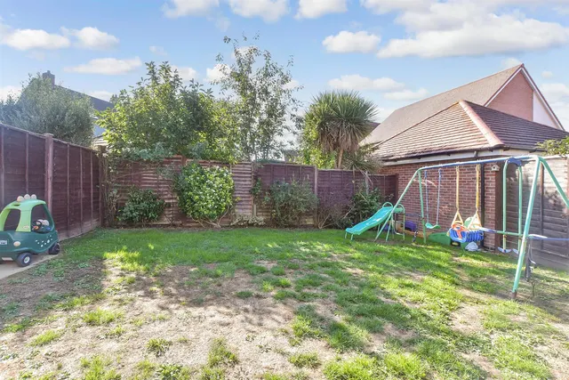 Ockenden Road, Littlehampton, BN17, photo 2