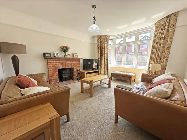 Ashurst, Southampton, photo 3