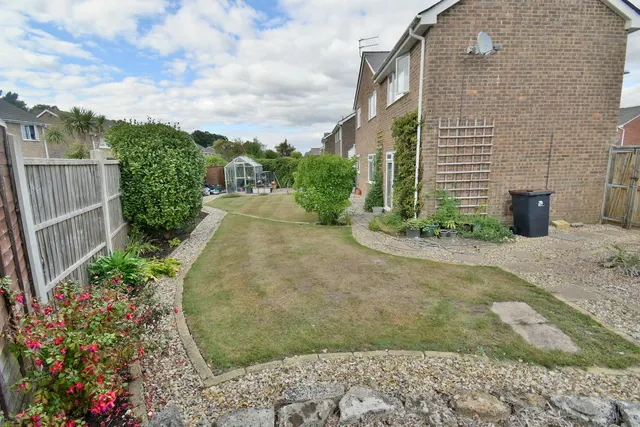 Fitzpain Close, BH22, photo 2