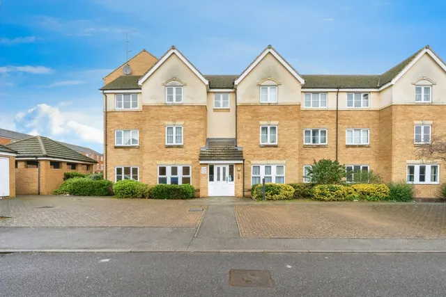 Crowe Road, Bedford, Bedfordshire, MK40, photo 1
