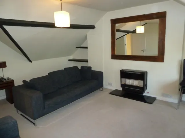 Photo 3 — The Red House, Park Lane, Salisbury, Wiltshire, SP1 3NP