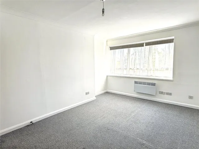 Photo 2 — Gillings Court, 36 Wood Street, High Barnet, Hertfordshire, EN5 4BU