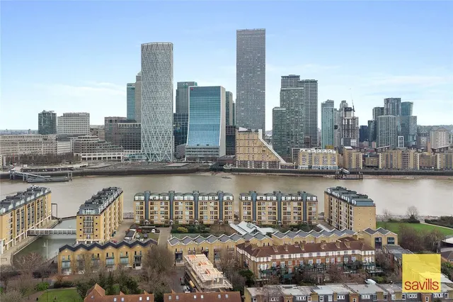 Mermaid Court, Rotherhithe Street, London, SE16 5UB, photo 1
