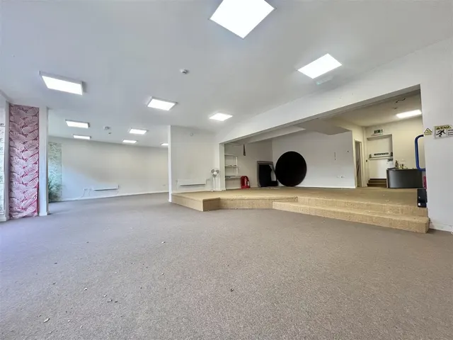 Photo 2 — Bracher House Newbury, Gillingham, Dorset SP8 4QJ