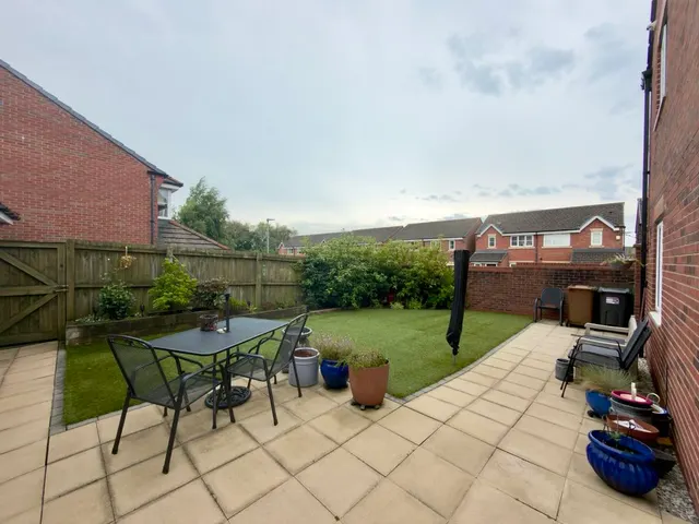 For SaleGrove Farm Drive, Adlington, photo 3