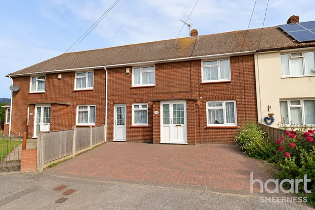 Marshall Crescent, Queenborough, ME11, photo 1