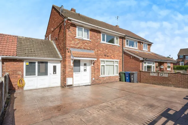 Hillsborough Road, Cantley, DN4, photo 1