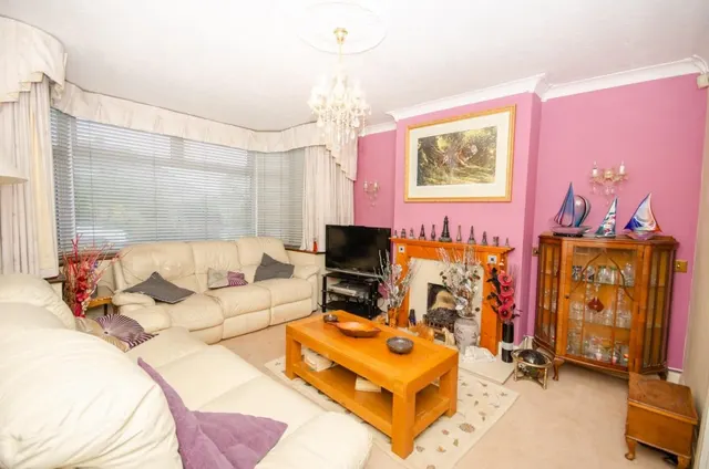Baugh Gardens, Downend, BS16, photo 2