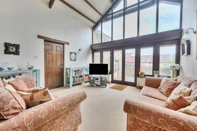 Hydes Lane, Cold Ashton, SN14, photo 3