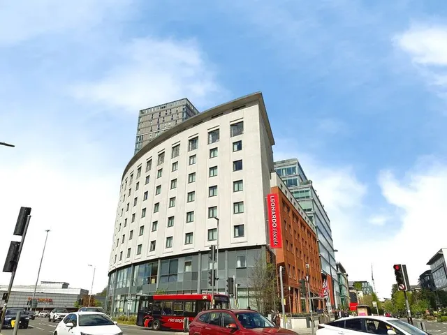 Clarendon Road, Watford, WD17, photo 1