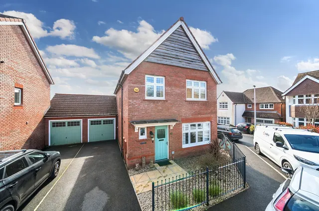 Larkspur Drive, Newton Abbot, Devon, TQ12