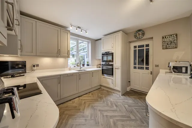 Photo 3 — Josephine Avenue, Lower Kingswood, Tadworth, KT20 7AQ