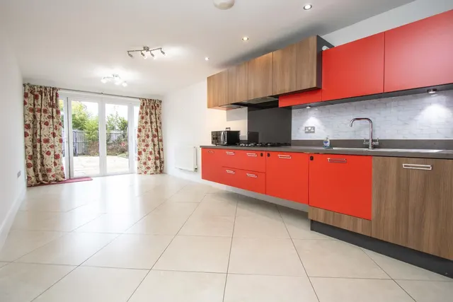 Hornbeam Close, Gilesgate, DH1, photo 2