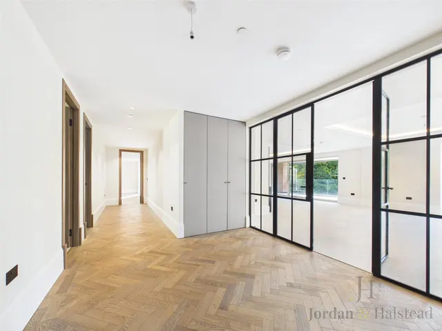 Macclesfield Road, Prestbury, SK10, photo 3