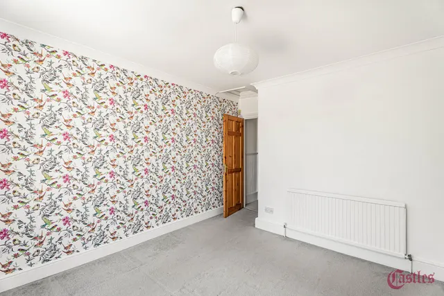 Whittington Road, N22, photo 3