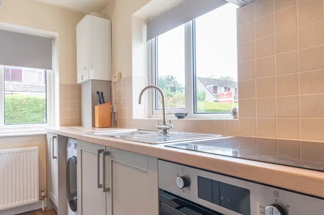 St. Helens Way, Ilkley, LS29, photo 3
