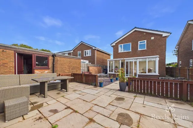 Croston Road, Farington Moss, PR26, photo 2