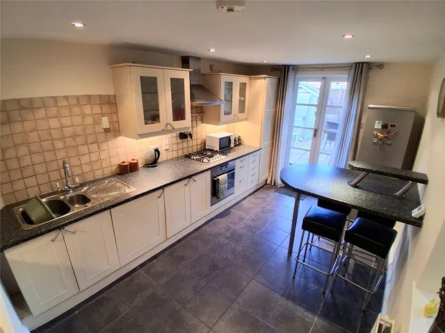 Photo 3 — Sanctus Road, Stratford-upon-Avon, Warwickshire, CV37