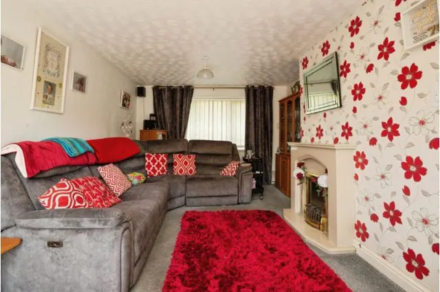 Hendre Farm Drive, Newport, NP19, photo 3