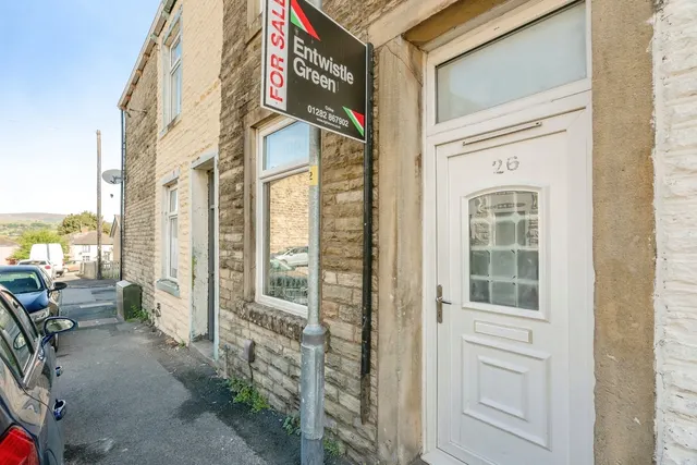 Rutland Street, Nelson, BB9, photo 2