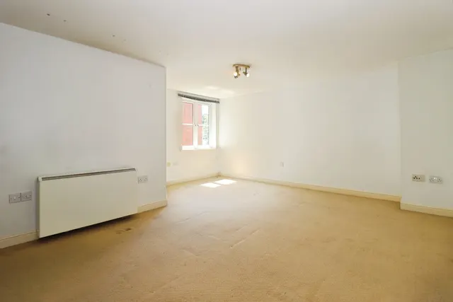 Photo 3 — Springly Court, Grimsbury Road, Bristol, BS15
