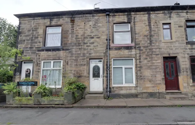 Rochdale Road, Todmorden, OL14, photo 1