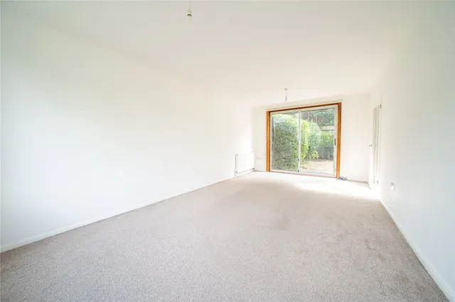 Lingfield Approach, Leeds, LS17, photo 3