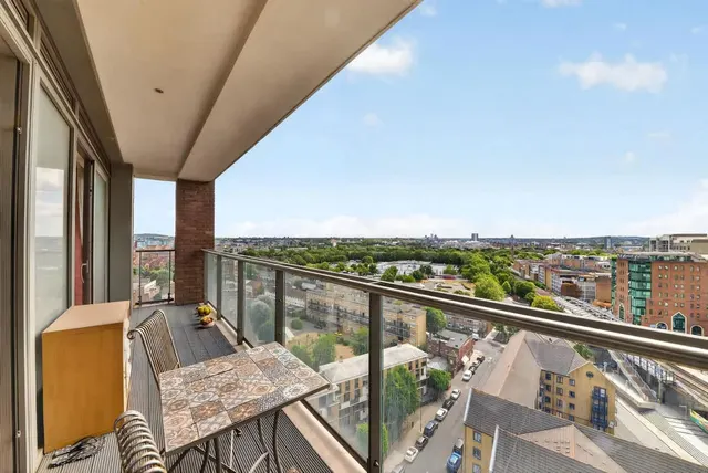 East Ferry Road, London, E14, photo 3