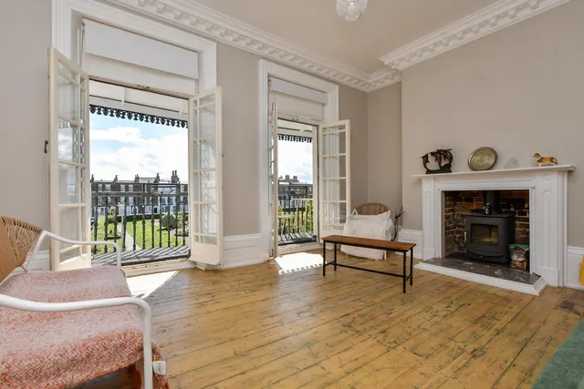 Spencer Square, Ramsgate, CT11, photo 2
