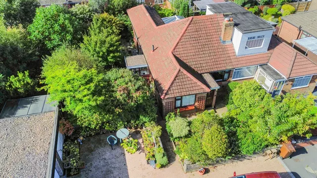 Burnham Grove, Wigan, Wigan, WN2 1AG, photo 1