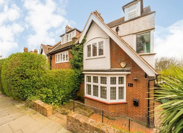 Hornsey Lane, Highgate, N6, photo 1