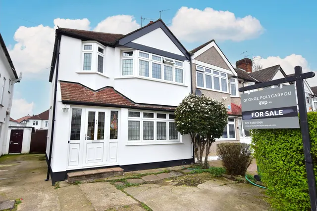Brook Drive, Harrow, HA1, photo 1