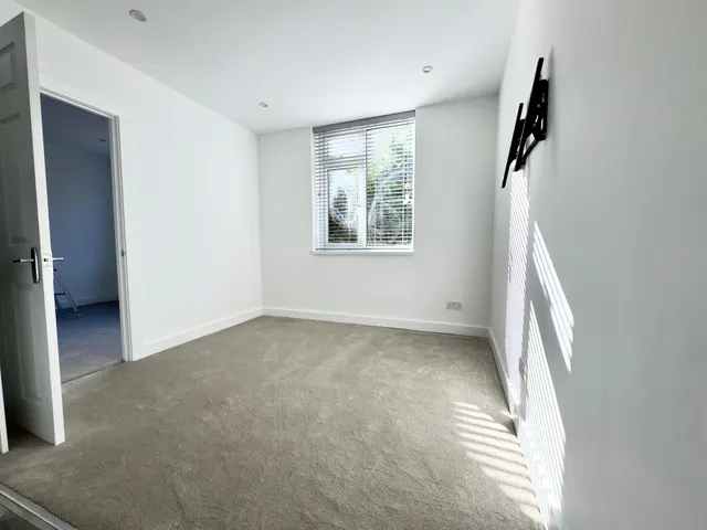 Cresta Court, Bournemouth, BH2, photo 3