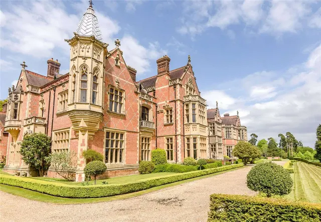 Photo 2 — Wyfold Court, Kingwood, Henley-on-Thames, Oxfordshire, RG9 5WF