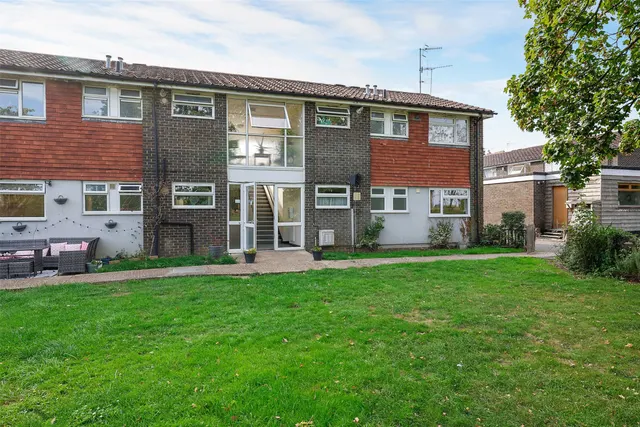George Horley Place, Newdigate, RH5, photo 1
