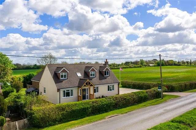 Bourne End Road, Cranfield, MK43, photo 2