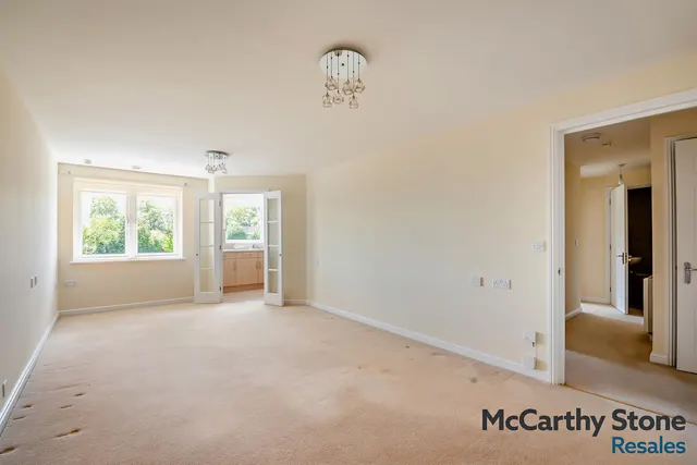 Western Avenue, Newbury, RG14, photo 2