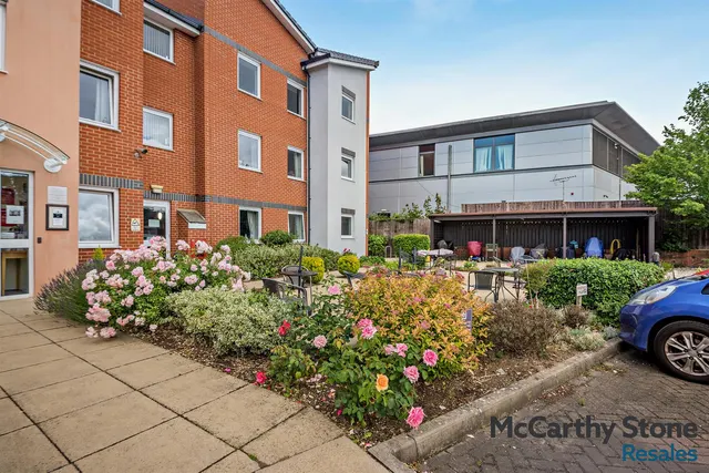 Western Avenue, Newbury, RG14, photo 1