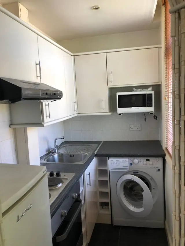 Photo 2 — Windsor Road, Ealing, W5 5PE