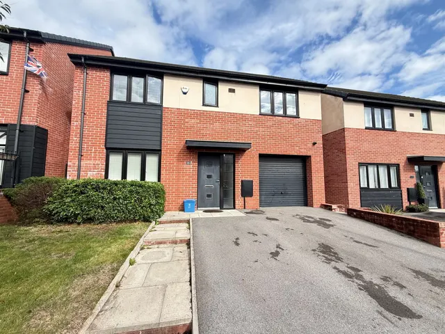 Clos Rhys Meurug, Capel Llanilltern, Cardiff, photo 1