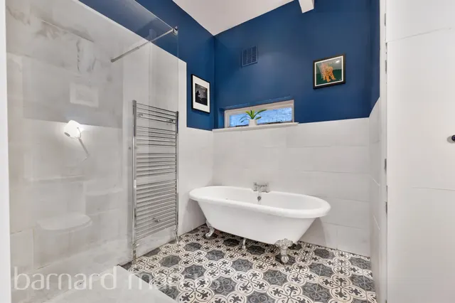 Gleneagle Road, London, SW16, photo 3
