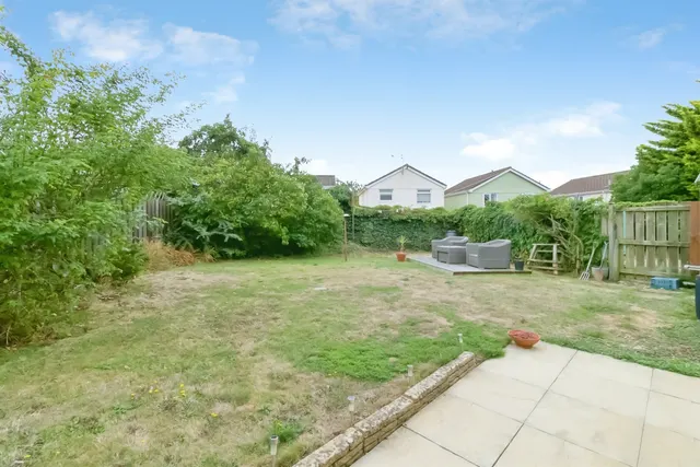 Llanmead Gardens, Barry, CF62, photo 1